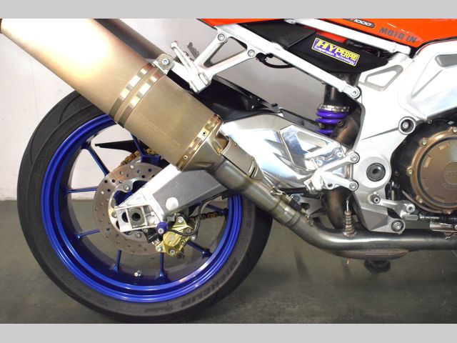 aprilia - tuono-1000-r