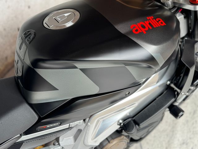 aprilia - tuono-1000-r