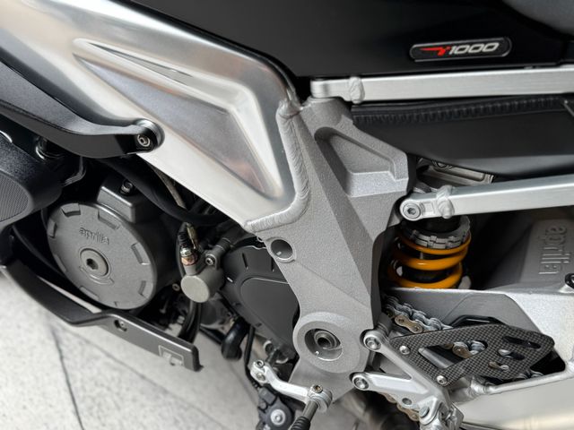 aprilia - tuono-1000-r