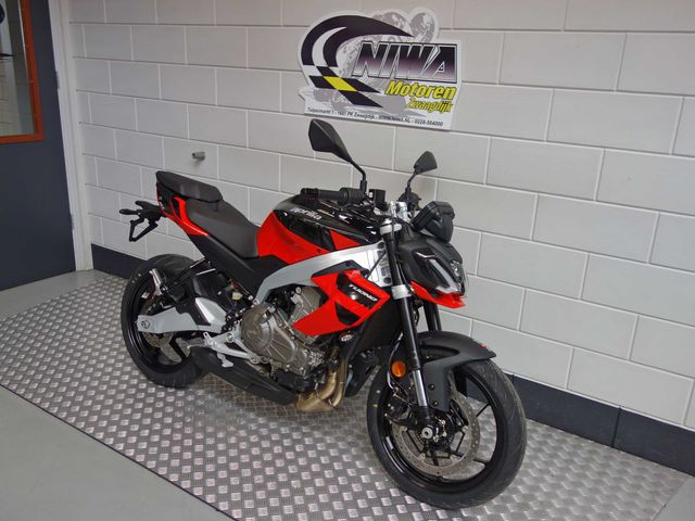 aprilia - tuono-457