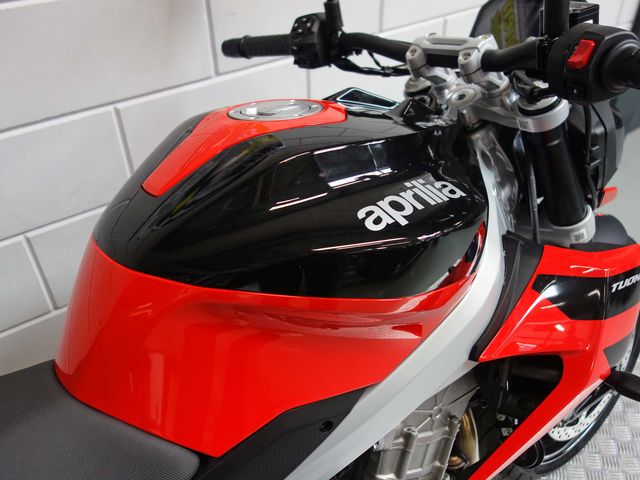 aprilia - tuono-457