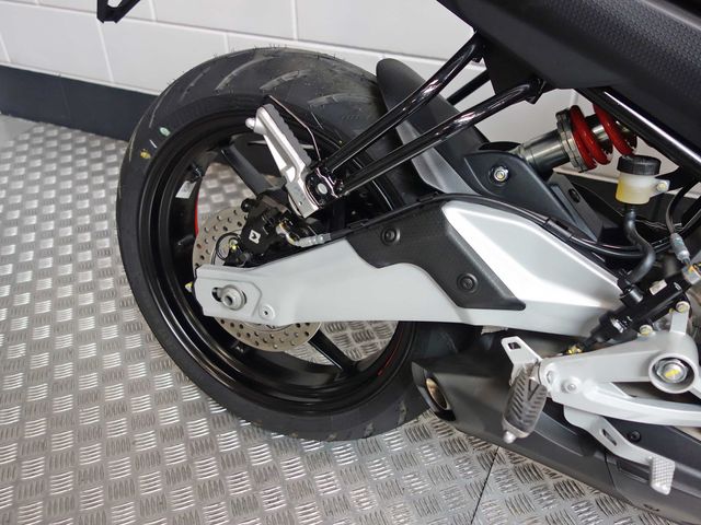 aprilia - tuono-457