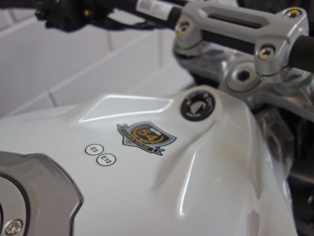aprilia - tuono-457