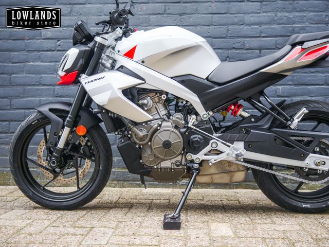 aprilia - tuono-457