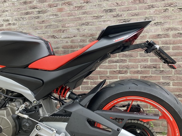 aprilia - tuono-660