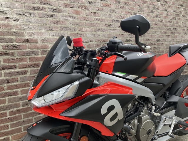 aprilia - tuono-660