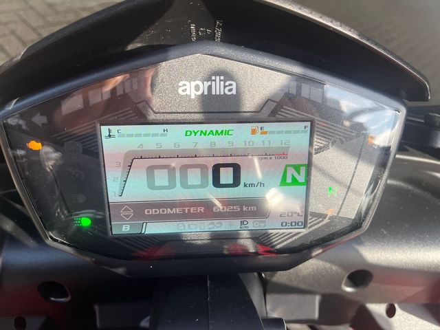 aprilia - tuono-660