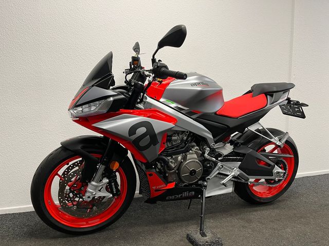 aprilia - tuono-660