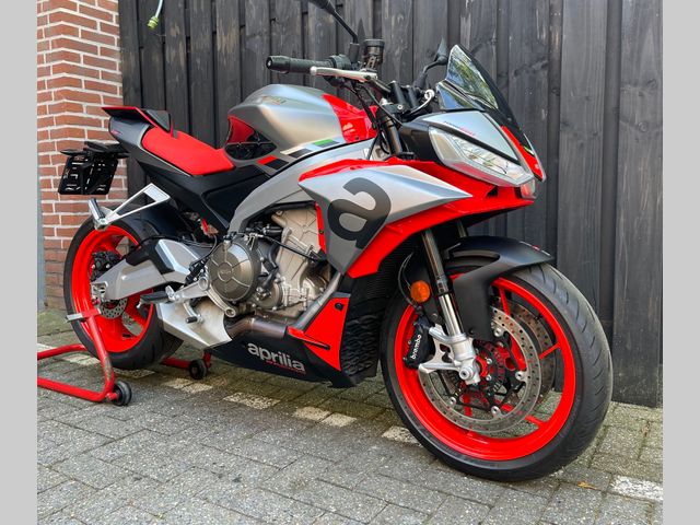 aprilia - tuono-660