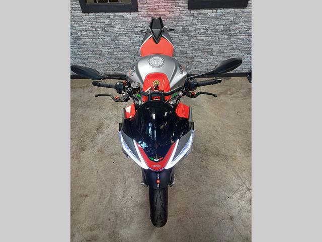 aprilia - tuono-660