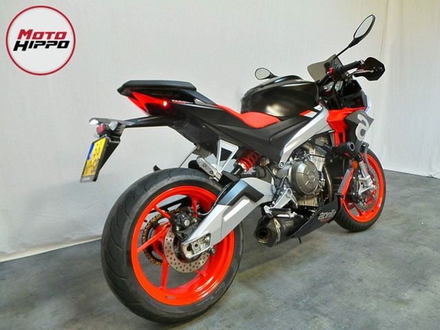 aprilia - tuono-660