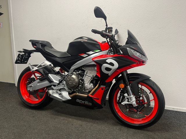 aprilia - tuono-660