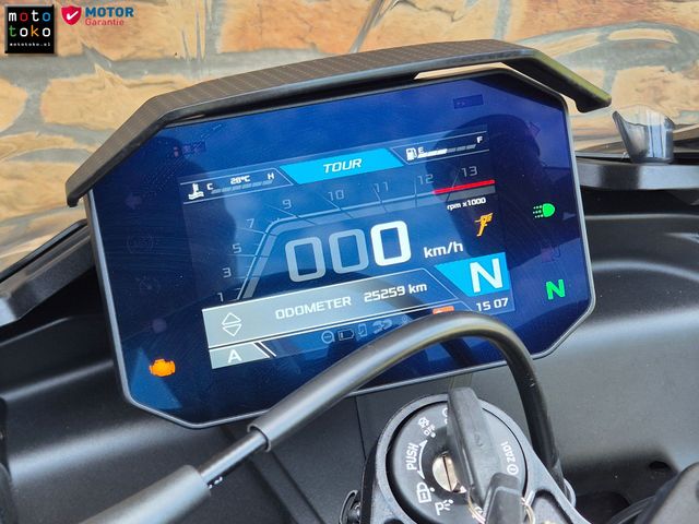 aprilia - tuono-v4-1100