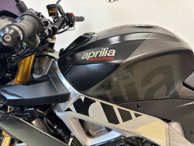 aprilia - tuono-v4-1100-factory