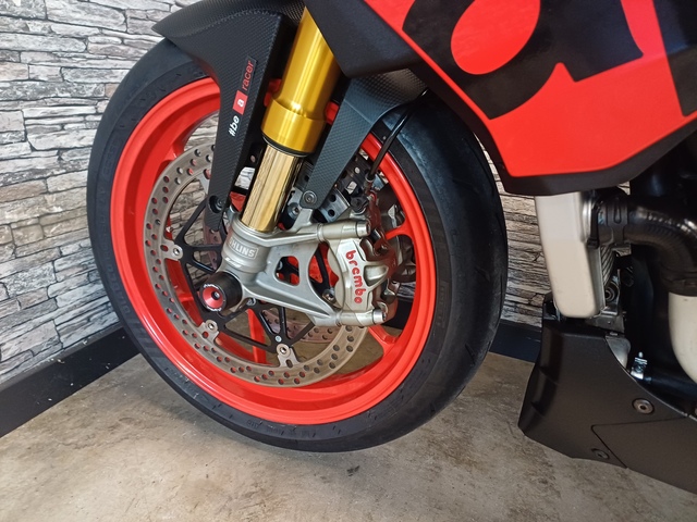 aprilia - tuono-v4-1100-factory