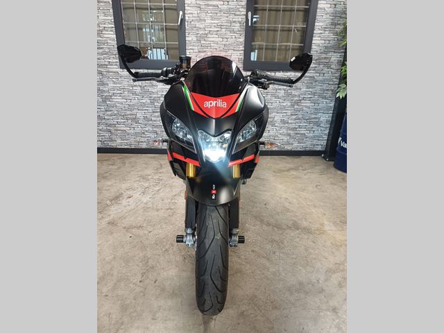 aprilia - tuono-v4-1100-factory