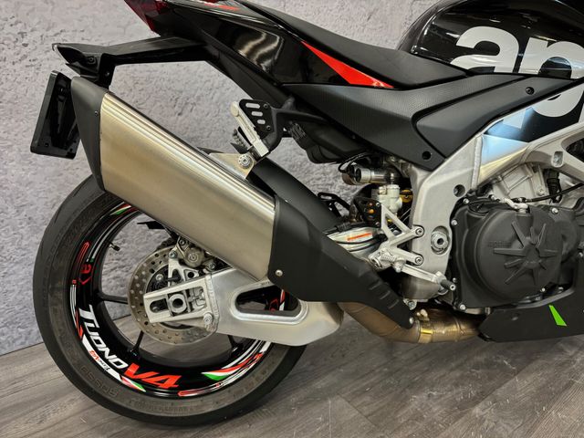 aprilia - tuono-v4-1100-factory