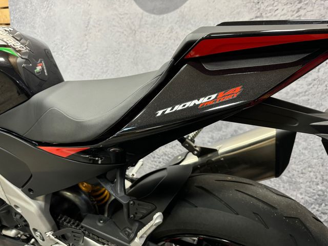 aprilia - tuono-v4-1100-factory