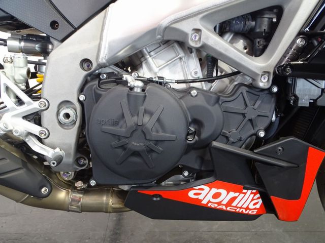 aprilia - tuono-v4-1100-factory