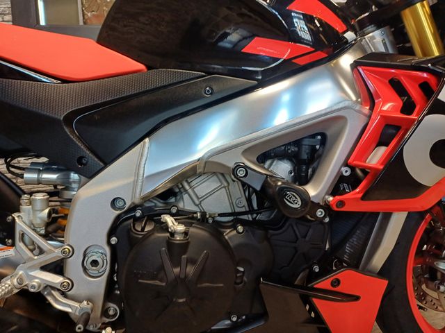 aprilia - tuono-v4-1100-factory