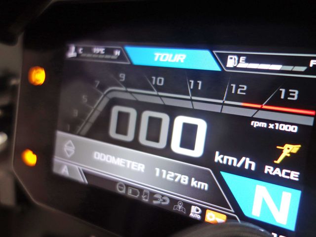 aprilia - tuono-v4-1100-factory