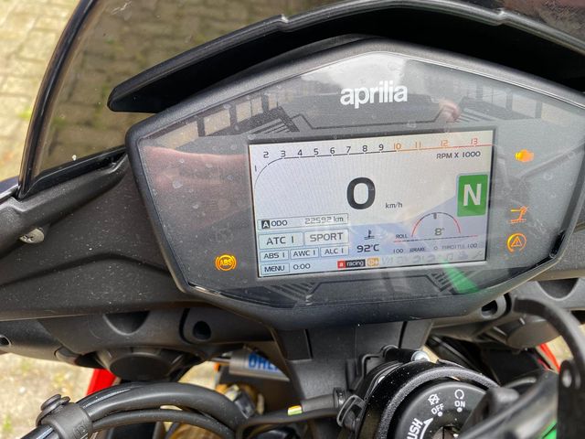 aprilia - tuono-v4-1100-factory