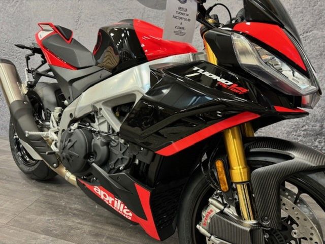 aprilia - tuono-v4