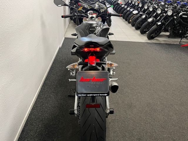 aprilia - tuono-v4