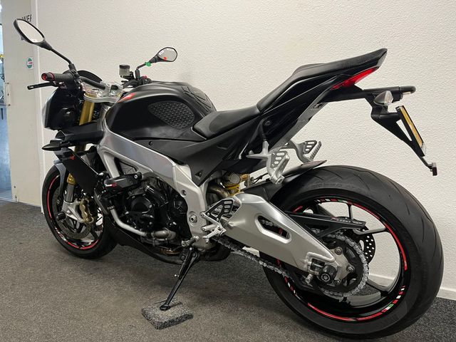 aprilia - tuono-v4