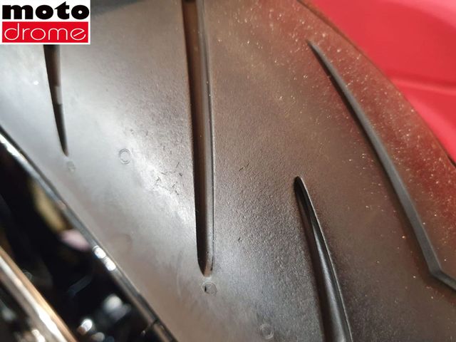 aprilia - tuono-v4