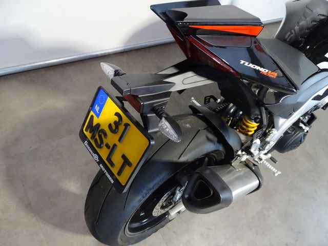 aprilia - tuono-v4