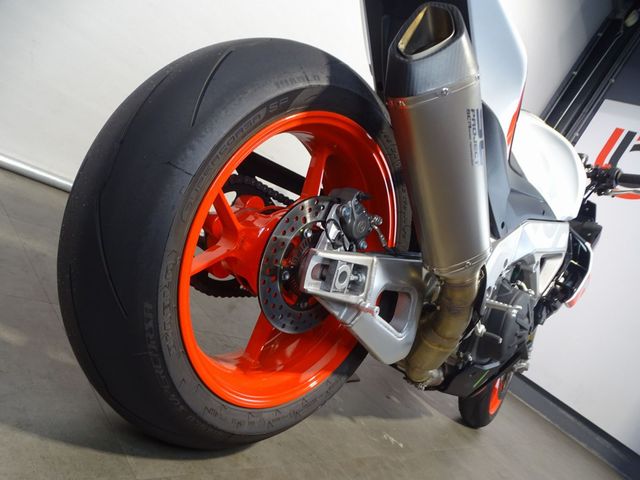aprilia - tuono-v4