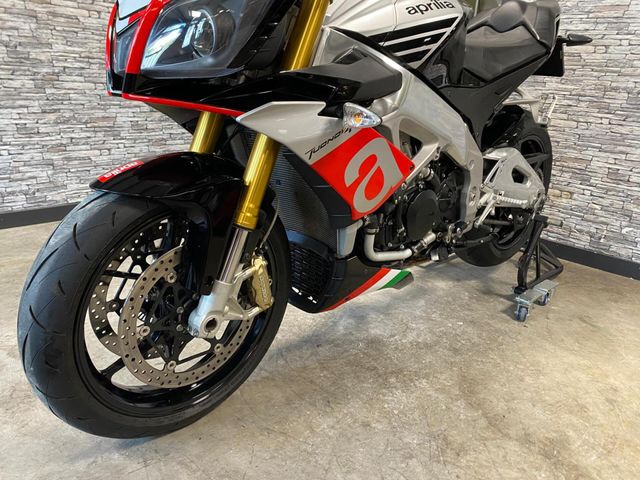 aprilia - tuono-v4-r-aprc