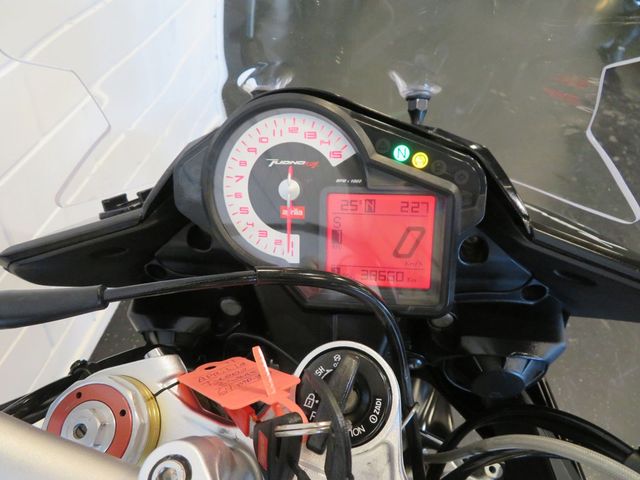 aprilia - tuono-v4-r-aprc