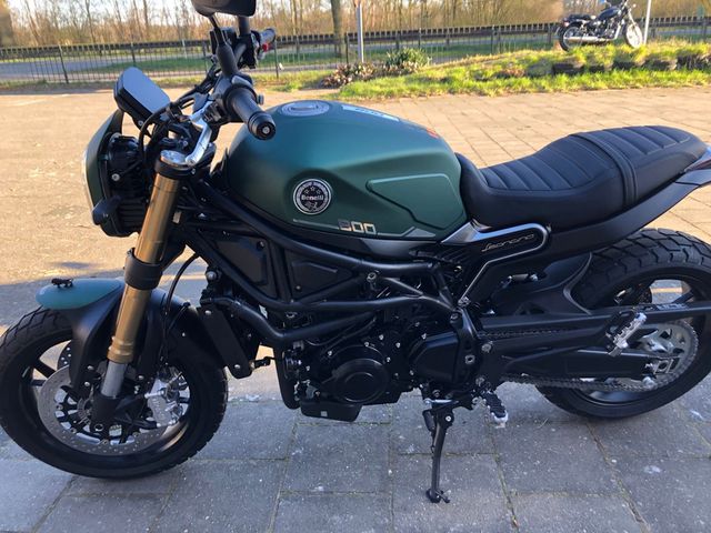 benelli - leoncino-800