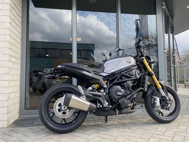 benelli - leoncino-800