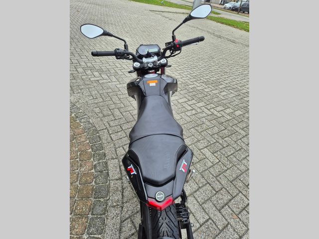 benelli - tnt-125