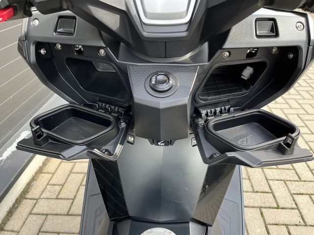 bmw - c-400-gt