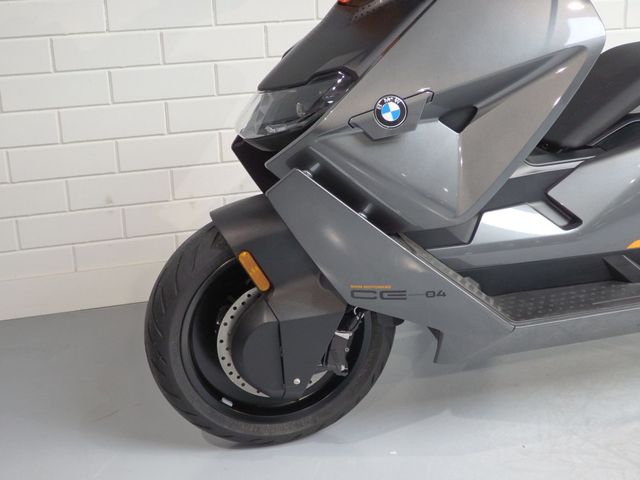 bmw - ce-04