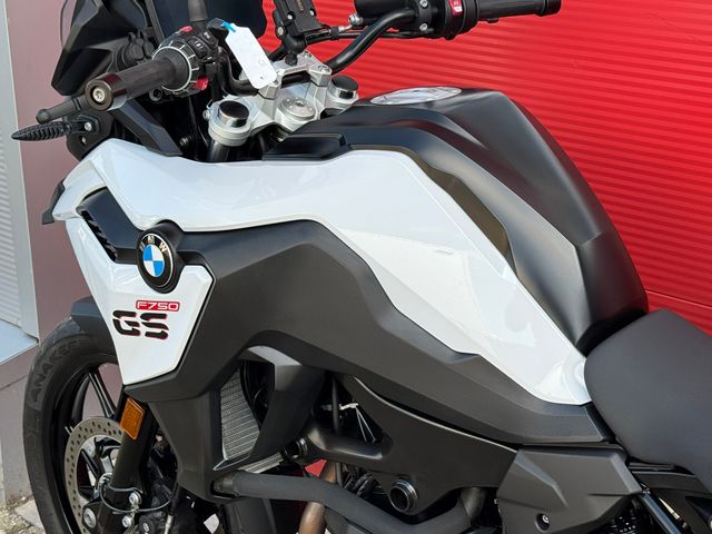 bmw - f-750-gs