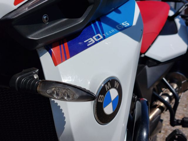 bmw - f-800-gs