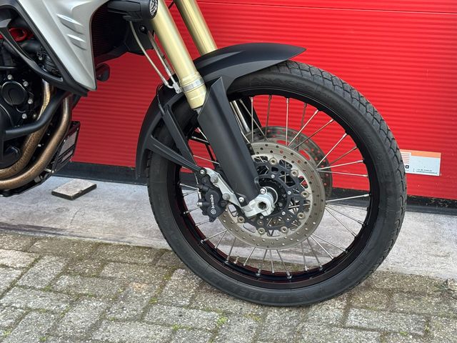 bmw - f-800-gs