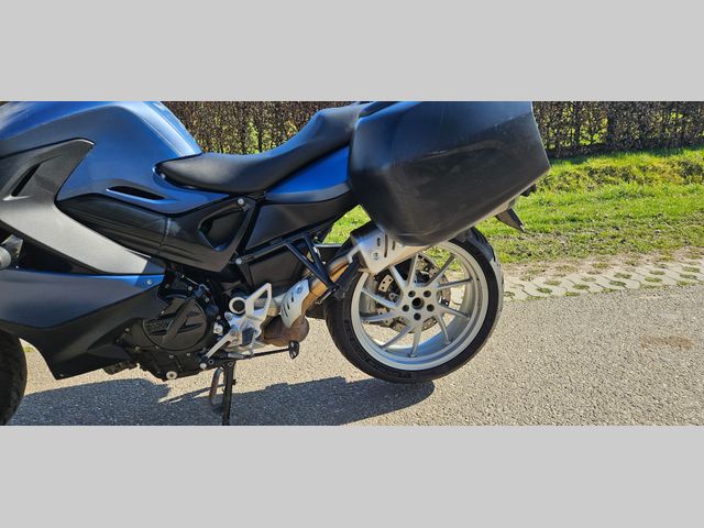 bmw - f-800-gt