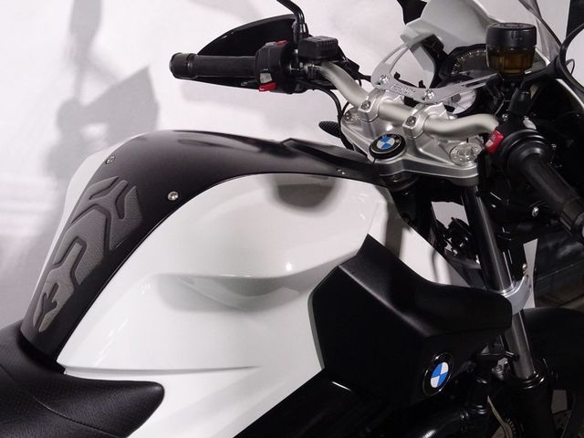 bmw - f-800-r