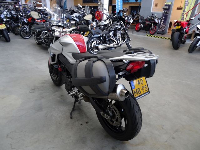 bmw - f-800-r