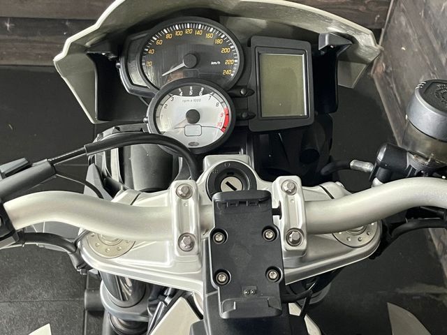 bmw - f-800-r
