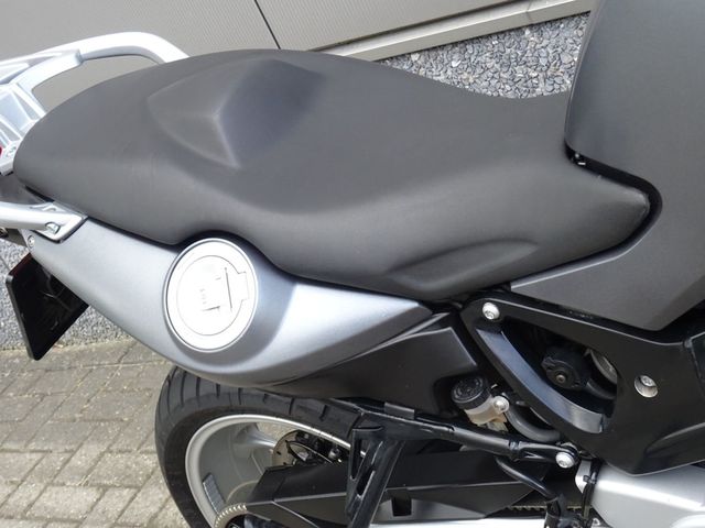 bmw - f-800-st