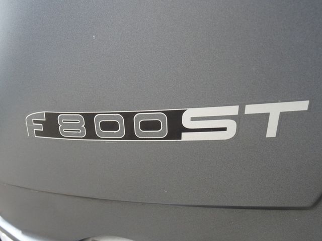 bmw - f-800-st