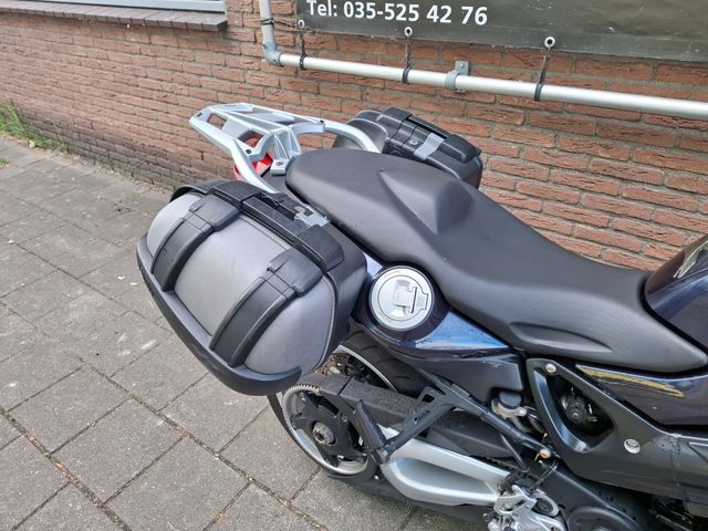 bmw - f-800-st
