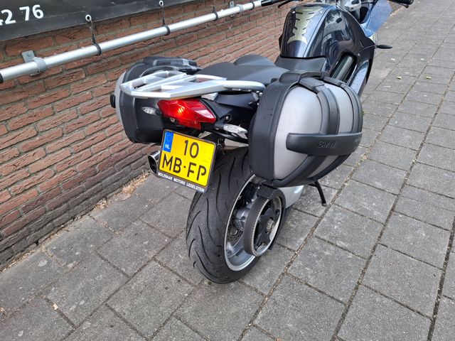 bmw - f-800-st